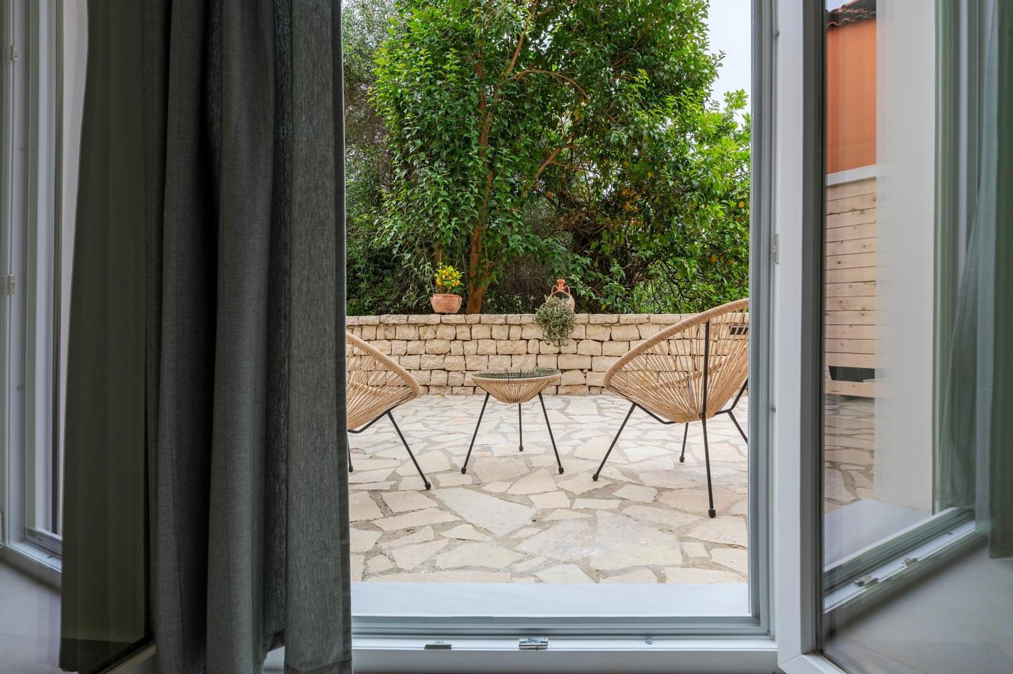 Astra Apartment Parga Luaran gambar