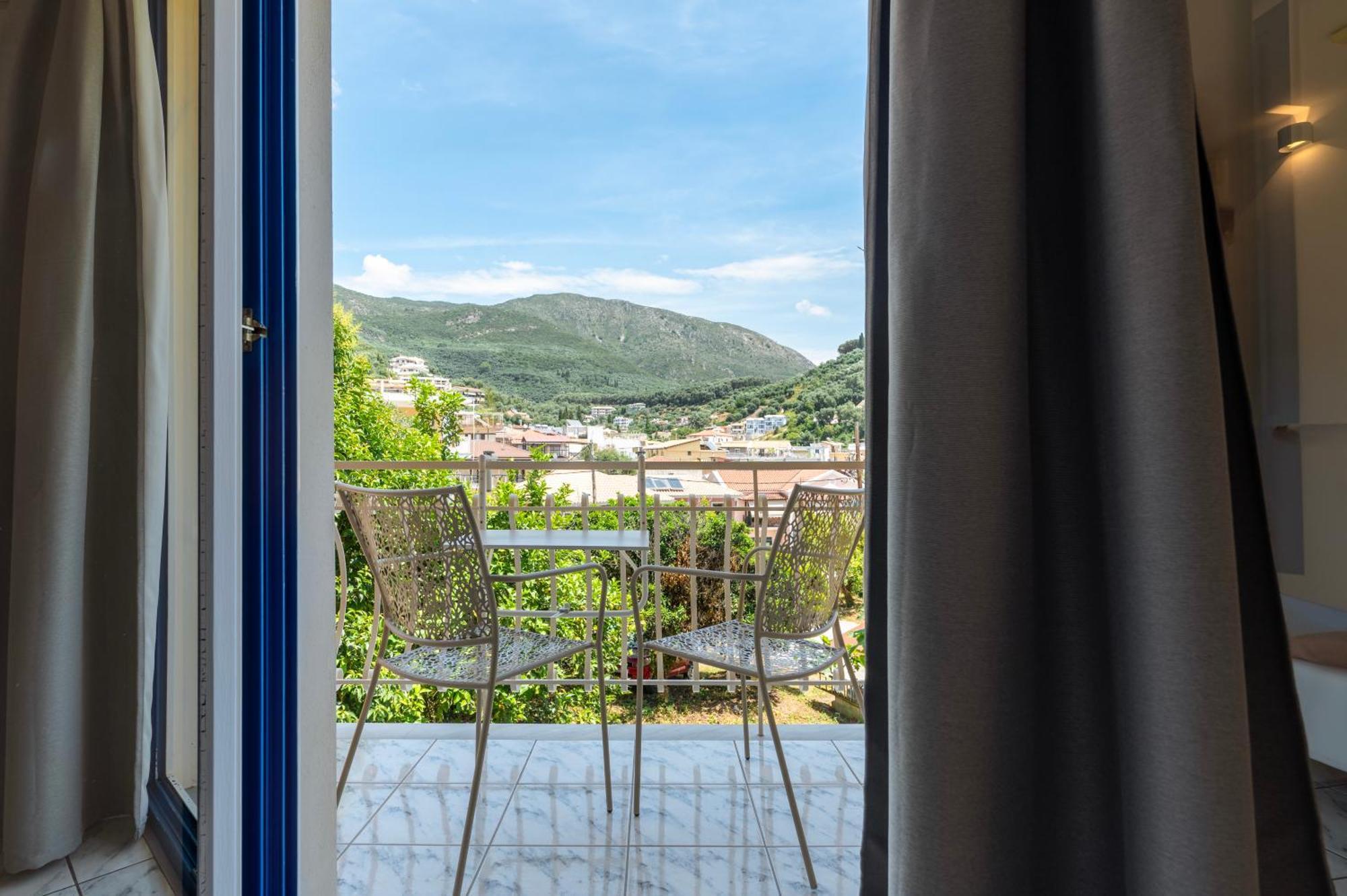 Astra Apartment Parga Luaran gambar