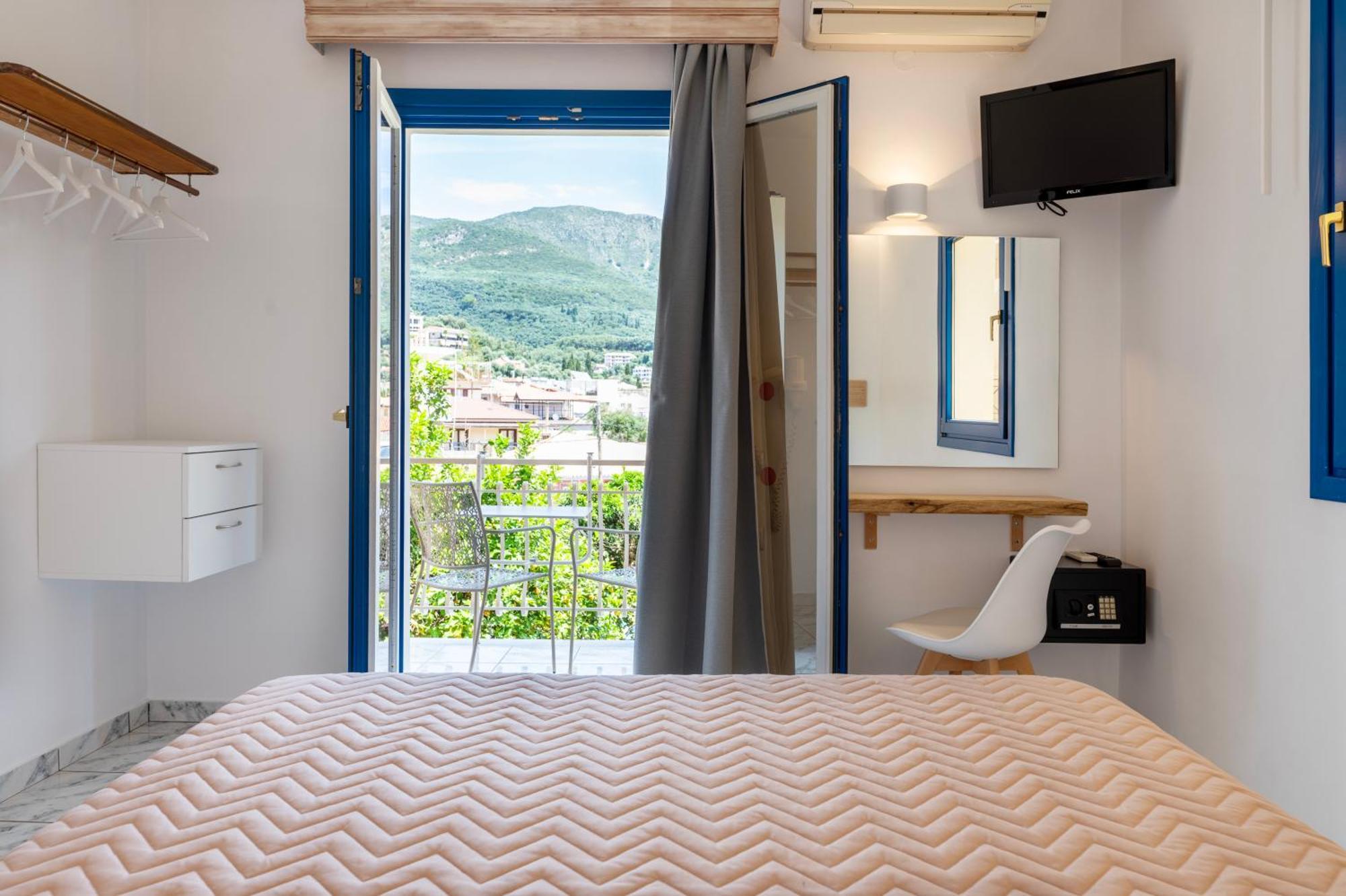 Astra Apartment Parga Luaran gambar